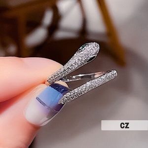 ⚜️[𝟯𝟬%𝗢𝗙𝗙|𝗯𝘂𝗻𝗱𝗹𝗲𝘀 𝟯+]⚜️CZ Silver Snake Delicate Adjustable Ring NEW